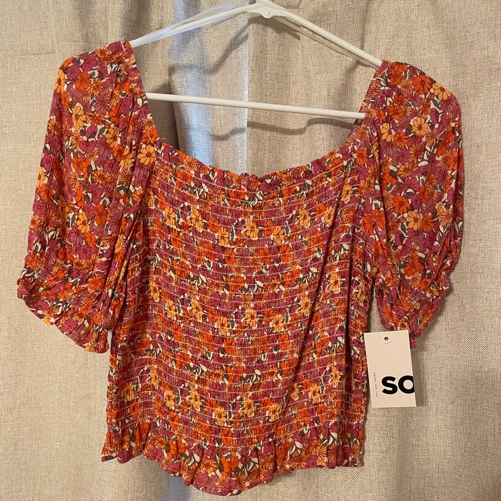 NWT Cropped Summer Top